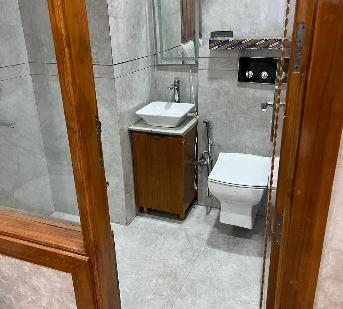Homestay Platinum Service Apartment Dlf Phase 3 Cyber City Gurgaon
