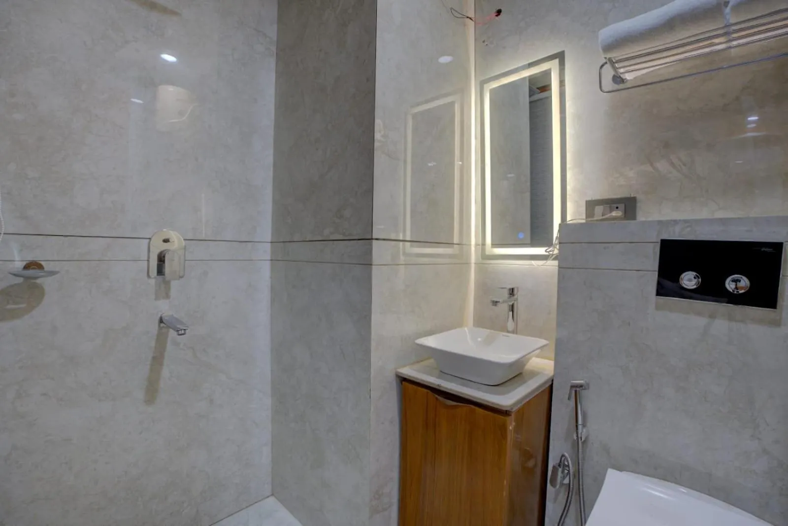 Platinum Service Apartment Dlf Phase 3 Cyber City Gurgaon 0*,